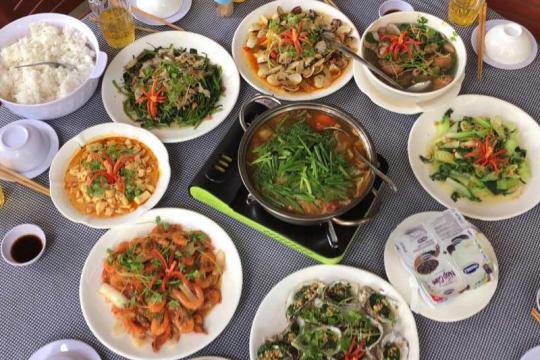 Huyền Hương Cơm Bắc, Cơm Niêu Restaurant