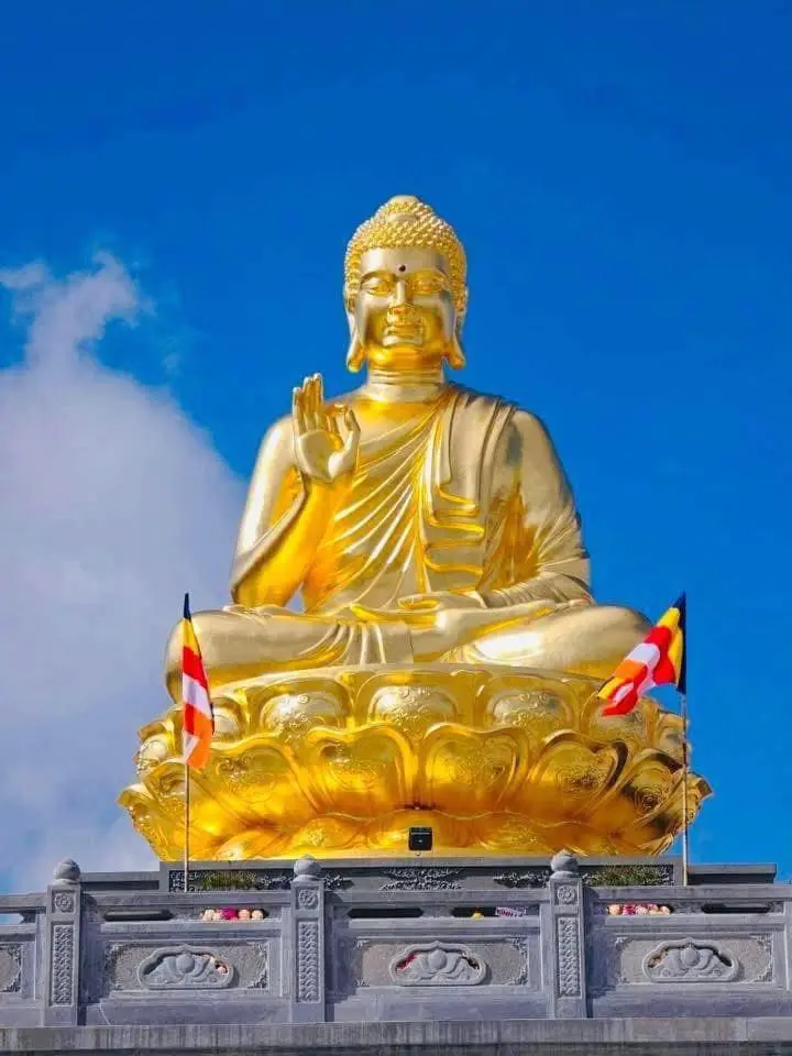 Chùa Trúc Lâm Hòn Bà