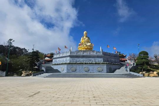 Chùa Trúc Lâm Hòn Bà