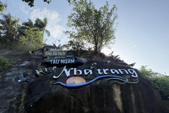 Khu du lịch Tàu Ngầm - Nha Trang Impression