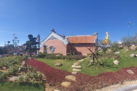 Chùa Trúc Lâm Hòn Bà