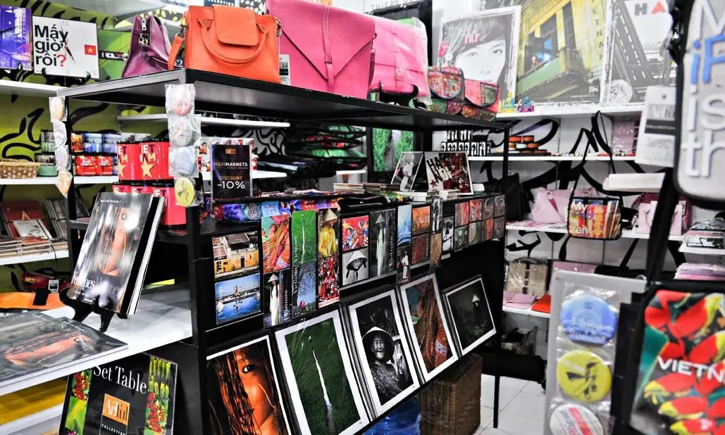 ghe_10_dia_diem_sau_de_mua_qua_o_nha_trang_doc_la_nhat_2-1623164366