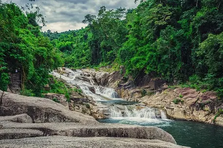 Khu du lịch Thác Yang Bay