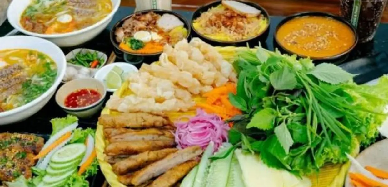 Ẩm Thực Khánh Hòa: 15 Món Đặc Sản & Quán Ngon Nhất Cho Người Địa Phương Và Du Khách