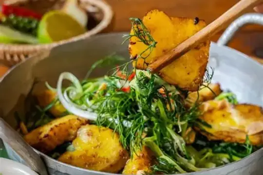 Bếp Mẹ Ỉn - Nha Trang
