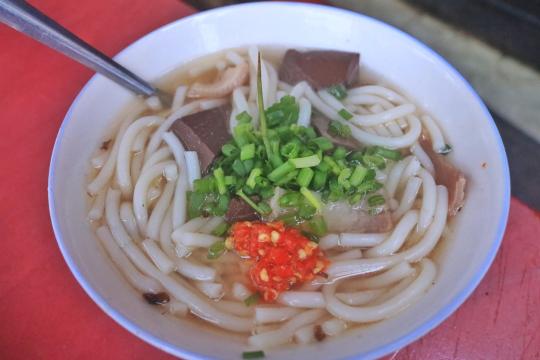 꼬룬 생선국수 - 쪽파 반깐 - 미꽝 닌호아점