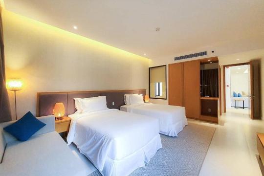 Golden Almie Hotel