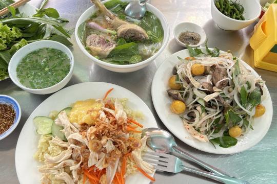 Cơm Gà Hà Ngô Gia Tự