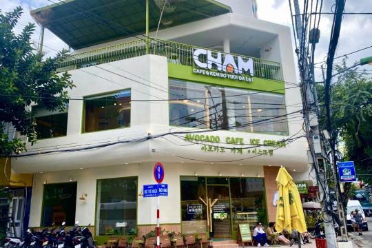 CHẠM Cafe & Kem Bơ Đà Lạt