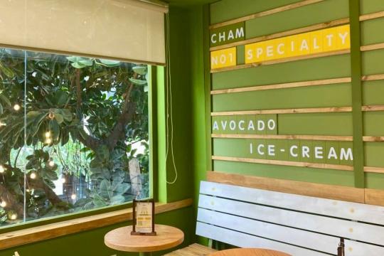 CHẠM Cafe & Kem Bơ Đà Lạt