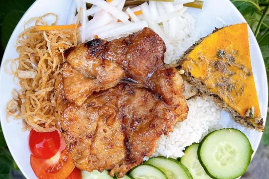 Quán Cơm Điền Trang