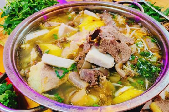 Lẩu đuôi bò Củ Chi Nha Trang