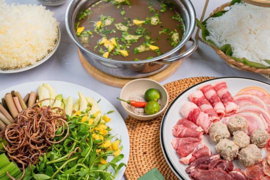 Lẩu đuôi bò Củ Chi Nha Trang
