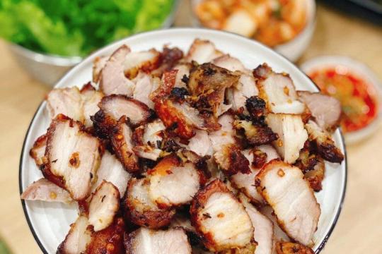 Hồng Gia Live Seafood Restaurant