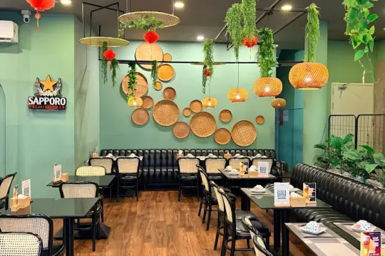 Madam Queen Restaurant