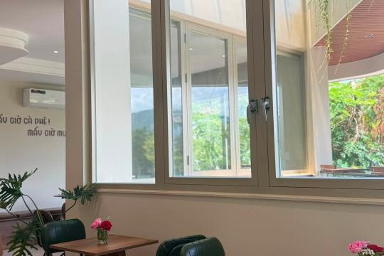 X:15 Mấy Giờ Mười Lăm