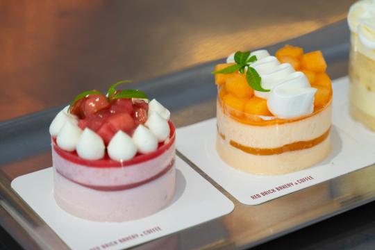 Gạch Đỏ Bakery & Coffee