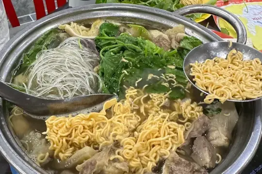 냐짱 바찌에우 소고기 전골