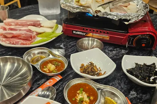 육몽 바비큐 한식