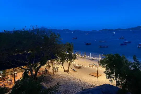 The Escalade Cam Ranh