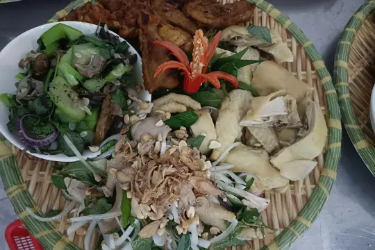 Nhà Hàng Hoa Thiên Lý