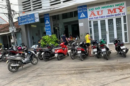 퀴잉 우옌 레스토랑