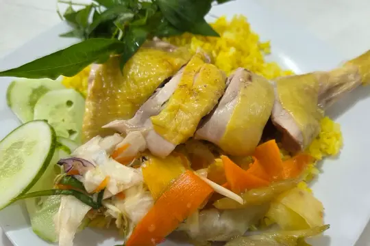 Cơm gà Hạnh Văn Cam Ranh
