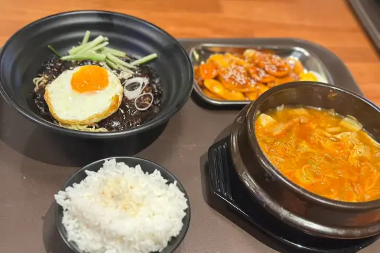 부산치킨 깜라인
