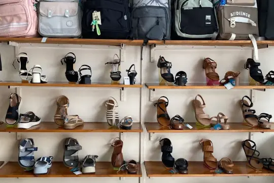 Shop Giày Dép Thời Trang CV Vạn Ninh