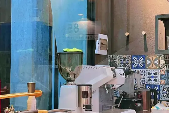 The ElKy Tea, Coffee & Milk Tea