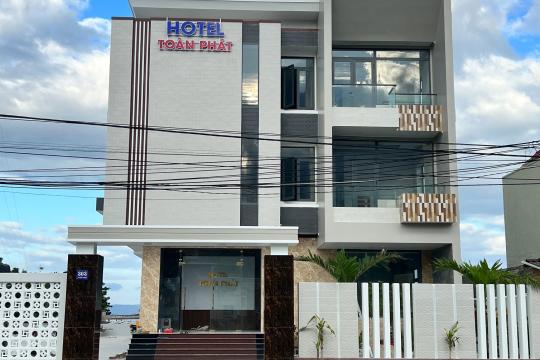 Khách Sạn Toàn Phát Dốc Lết