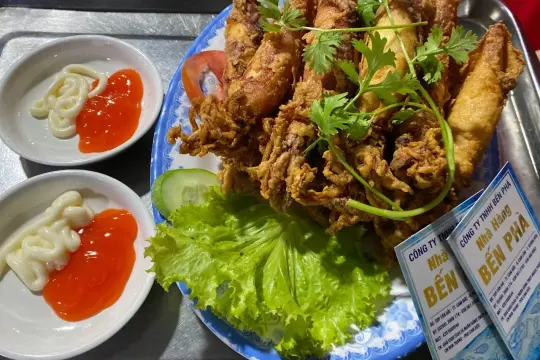 Nhà Hàng Bến Phà – Hải sản tươi sống, không gian thoáng mát