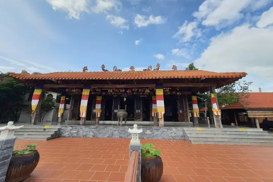 Trùng Sơn Cổ Tự
