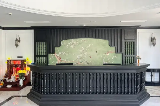 Grand Luxury Hotel