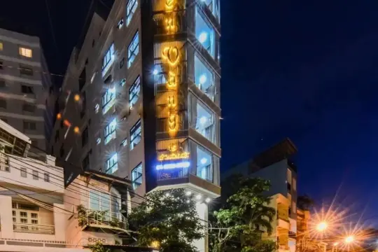 Отель и Апартаменты Йен Ванг