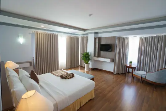 Khách sạn Sài Gòn Ninh Chữ