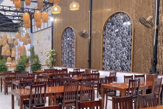 Lương Sơn Cảng Restaurant