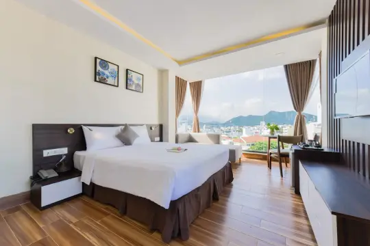 Yen Vang Hotel & Apartment
