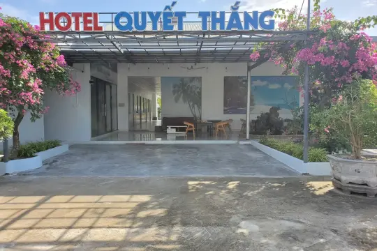 Quyết Thắng Hotel & Beach