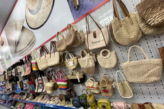 Anna Mart 芽庄店