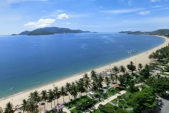 白阳海滩