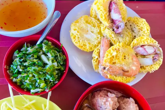 Bánh Căn - Bánh Xèo Cô Tám – An Authentic Nha Trang Dining Spot in North Nha Trang