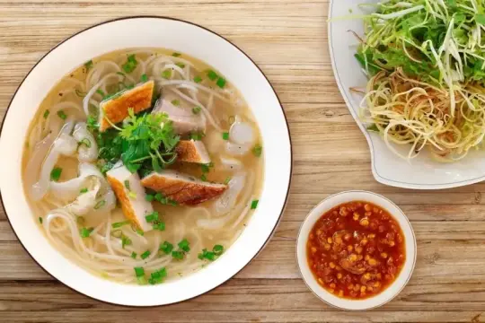 Co Dung Fresh Fish Noodle Soup