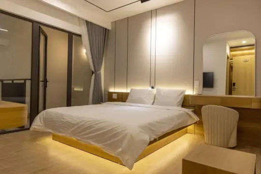 C&M Hotel Khánh Hòa