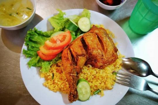 Quán Cơm Vui