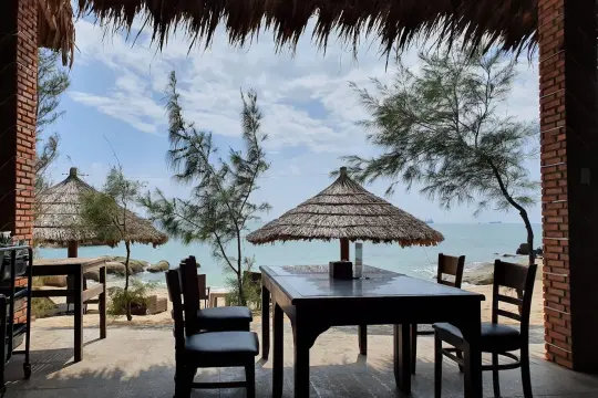 Hòn Cò Resort Cà Ná