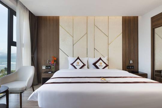 SENIA hotel