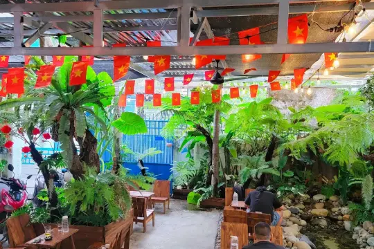 Ngày Bình Yên - Tiệm Cafe Và Sách Cũ