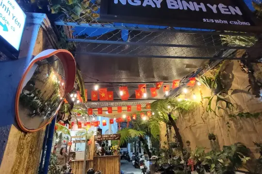 宁静时光——北芽庄咖啡馆与旧书店