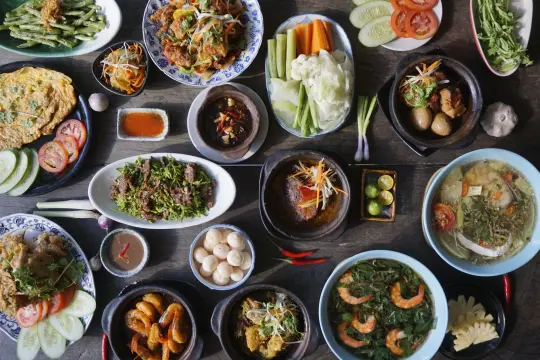 놈놈 레스토랑 & 카페 나트랑